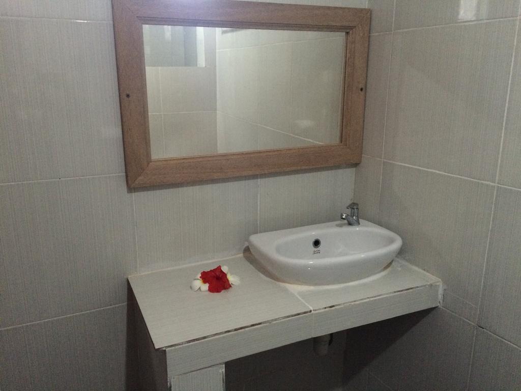 Linggy Homestay Lembongan Zewnętrze zdjęcie